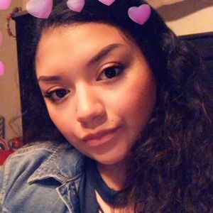 Meet your Posher, Mirella